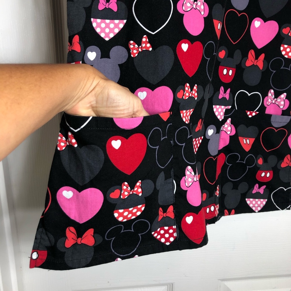 Disney Mickey Frozen Tinker Bell Bundle Of 3 Disney Scrubs Tops With Pockets M - Picture 3 of 16